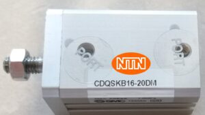 SMC CDQSKB16-20DM Xi lanh khí nén
