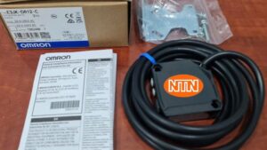 OMRON E3JK-DR12-C 2M Cảm biến quang