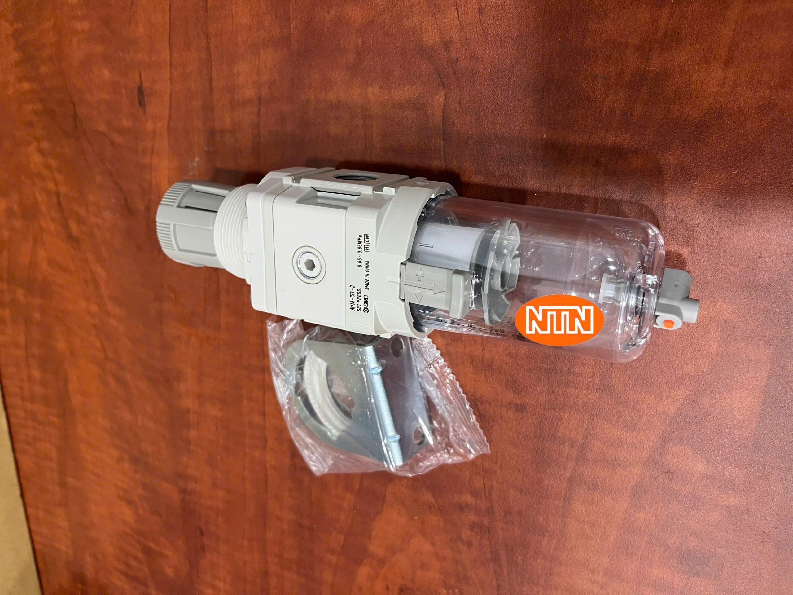 Filter Regulator SMC AW30-03B-D Bộ lọc điều áp