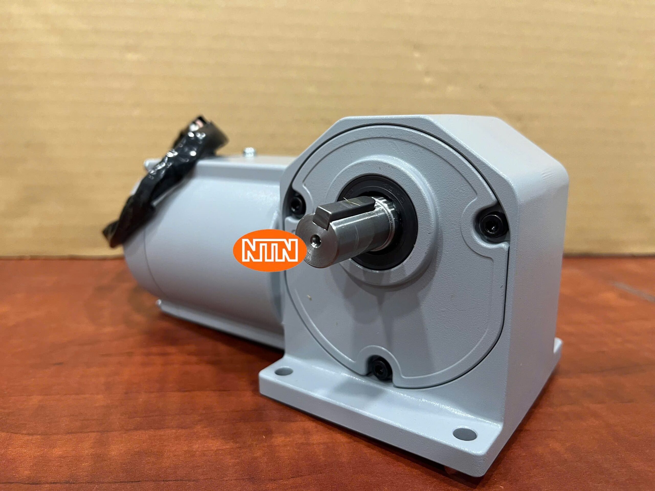 Induction Motor NISSEI HLU-15T-15-S25W Động cơ giảm tốc