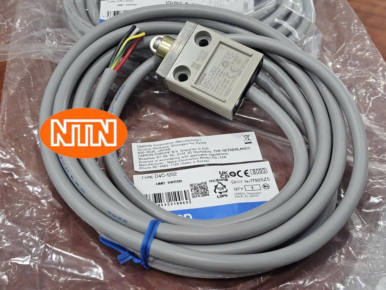 Limit Switch Omron D4C-1202 Công tắc hành trình